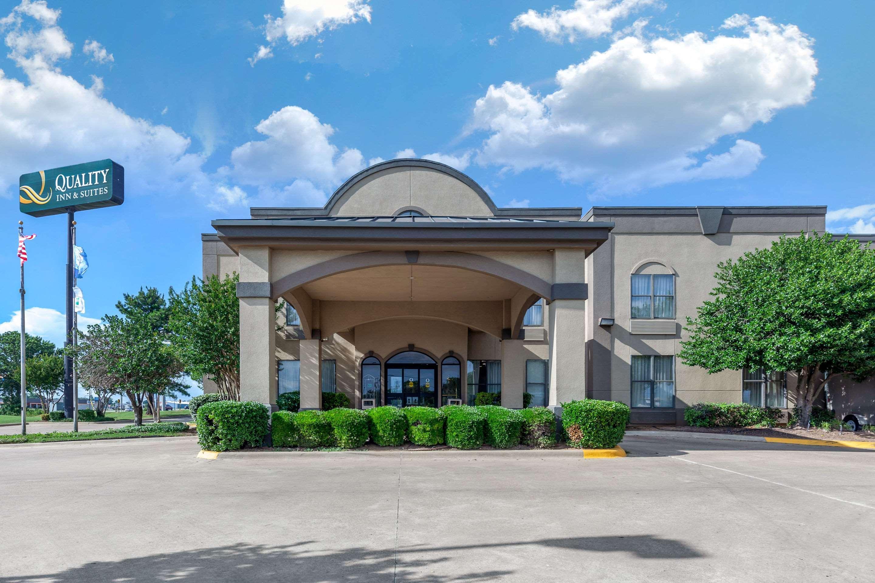 Quality Inn & Suites Durant Buitenkant foto